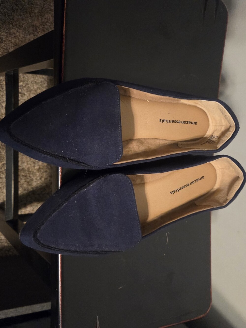 Amazon Essentials Women's Navy Pointed Suede-Look Flats